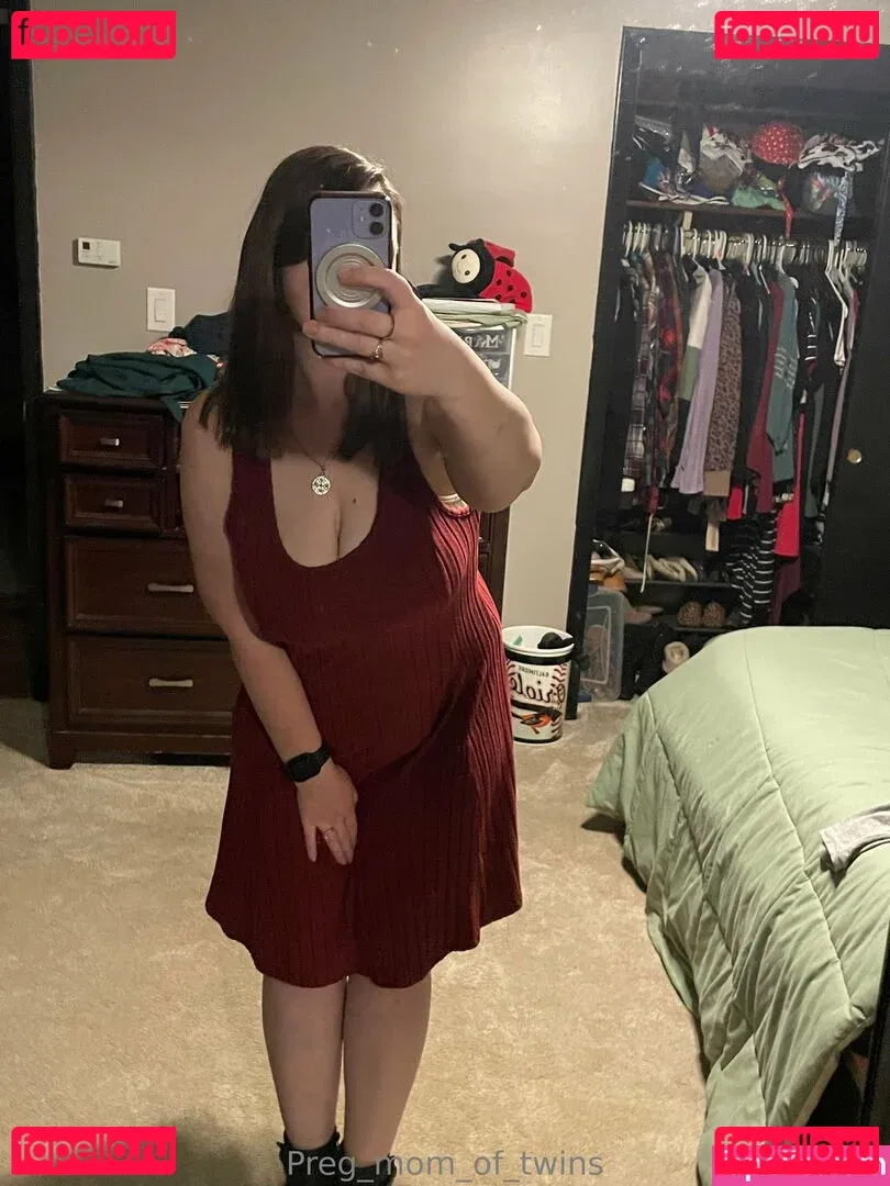 preg_mom_of_twins Onlyfans Photo Gallery 