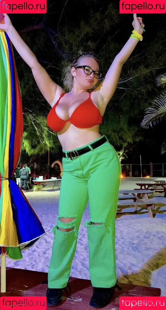 Harley Steins Onlyfans Photo Gallery 