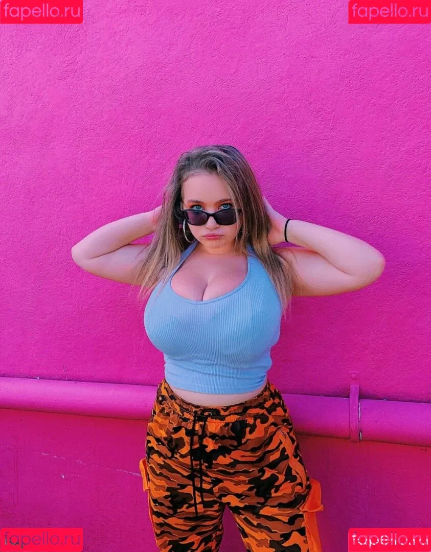 Harley Steins Onlyfans Photo Gallery 