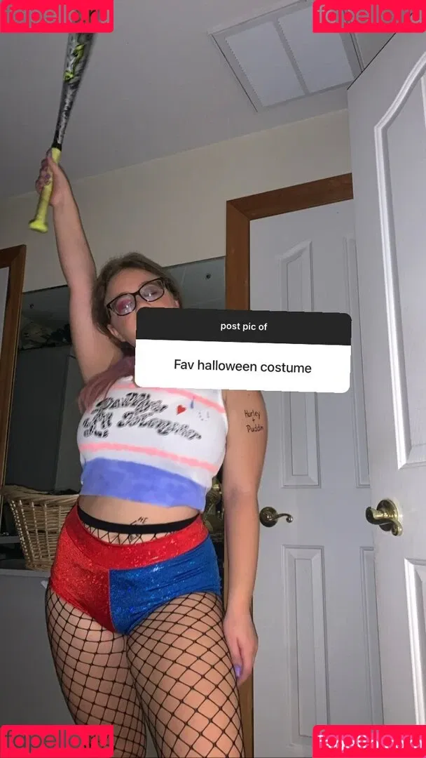 Harley Steins Onlyfans Photo Gallery 