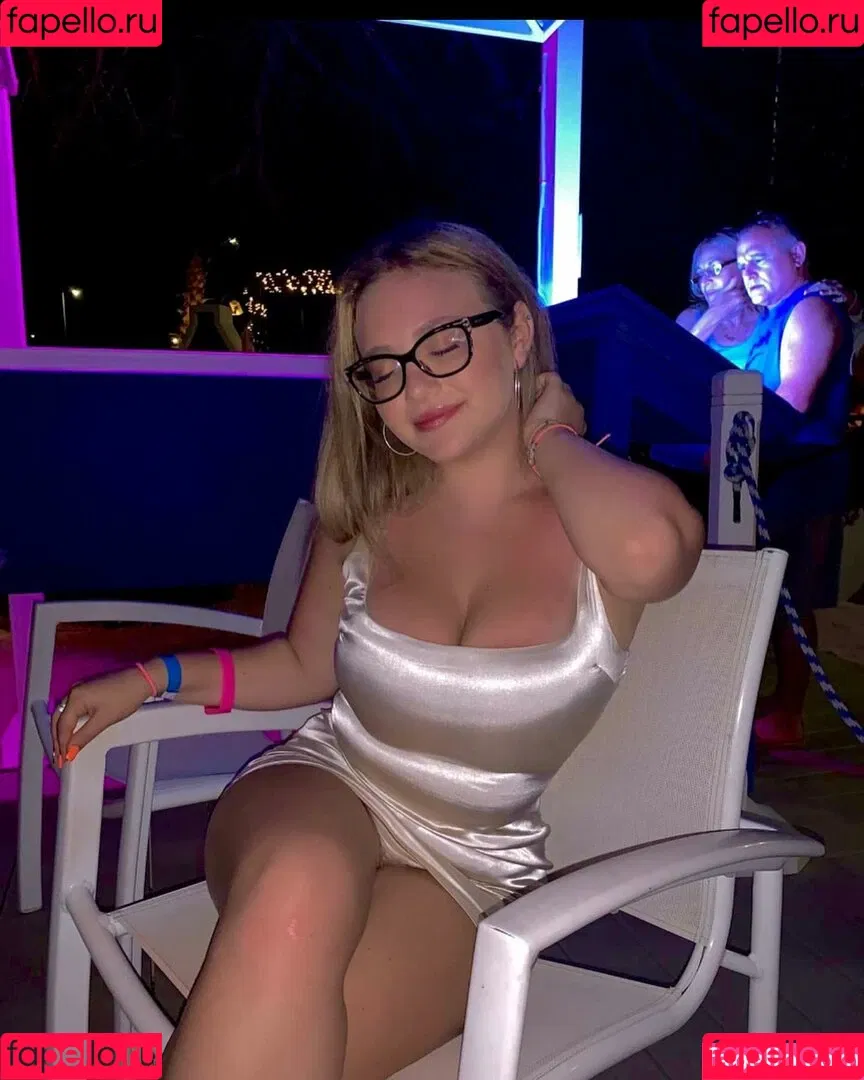 Harley Steins Onlyfans Photo Gallery 