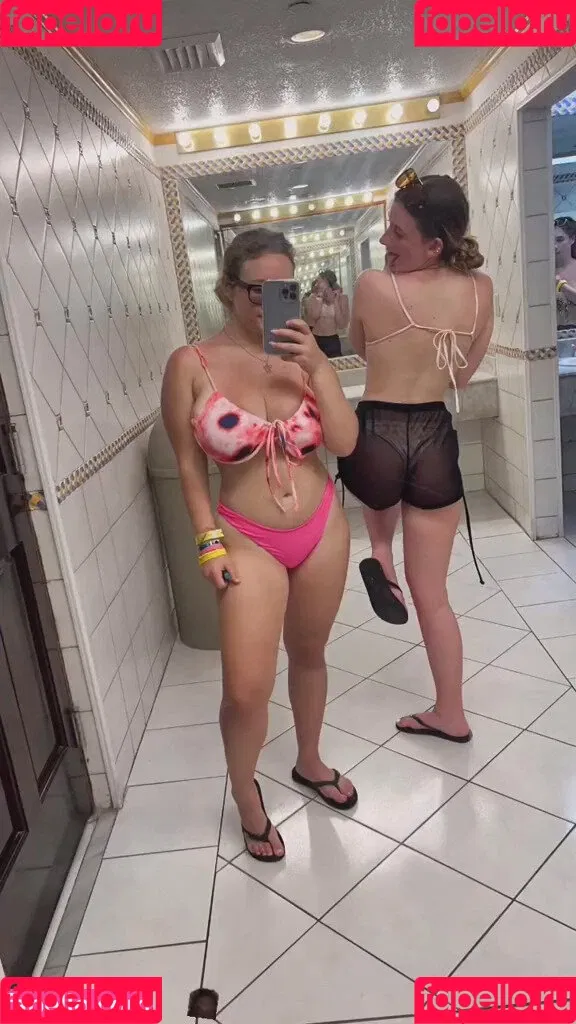 Harley Steins Onlyfans Photo Gallery 