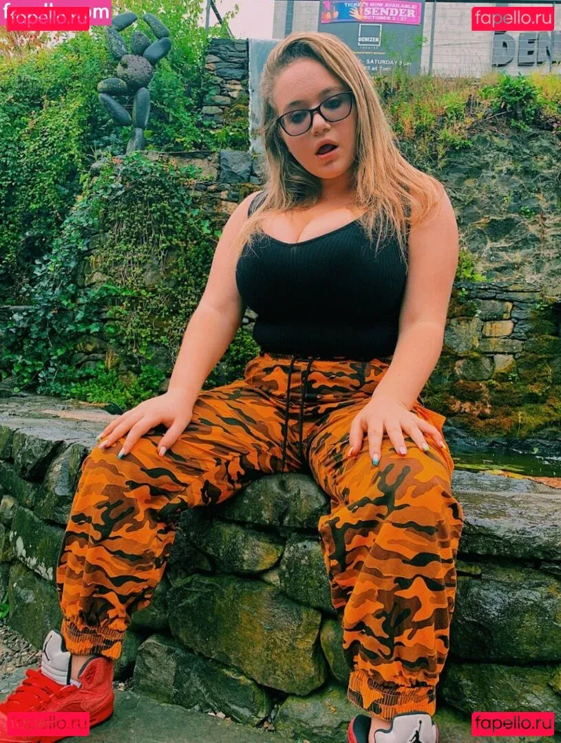 Harley Steins Onlyfans Photo Gallery 