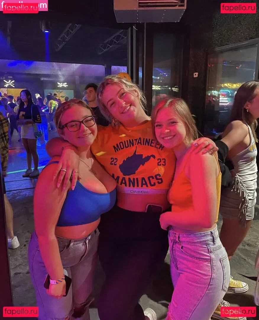 Harley Steins Onlyfans Photo Gallery 