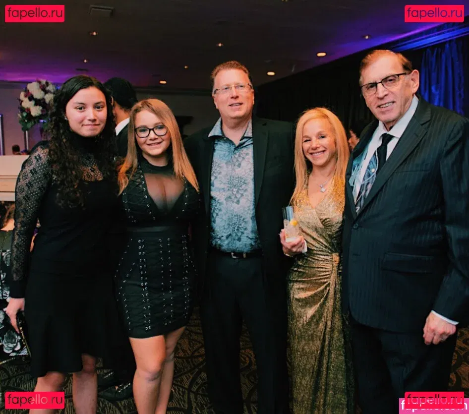 Harley Steins Onlyfans Photo Gallery 