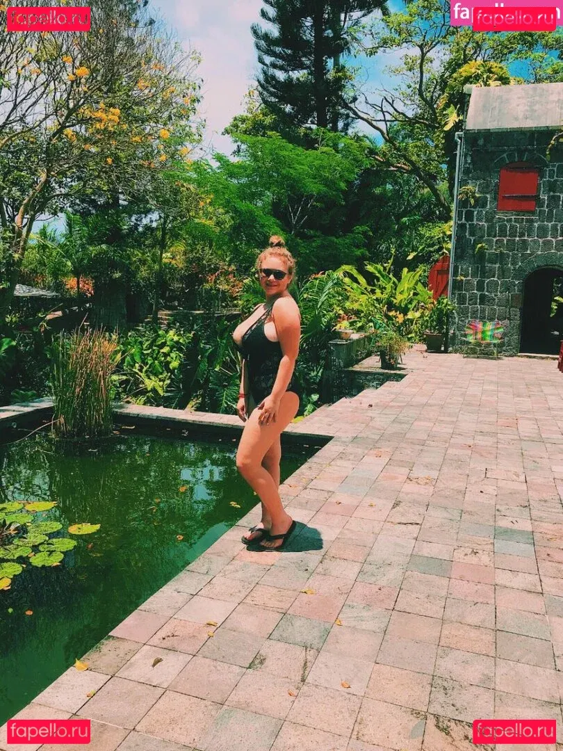 Harley Steins Onlyfans Photo Gallery 