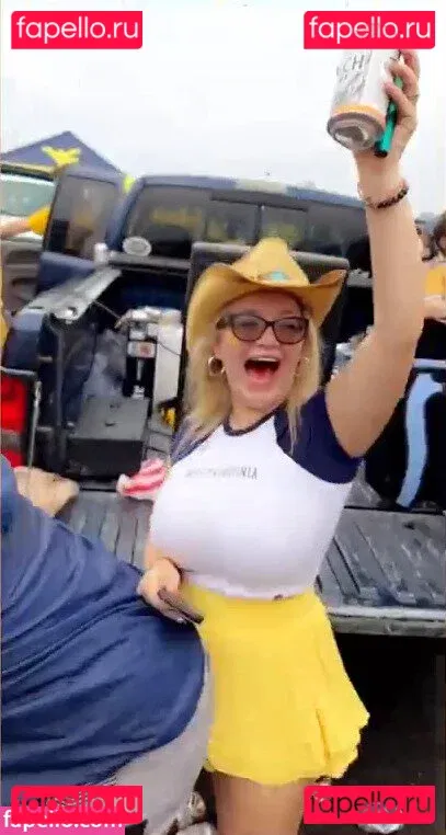 Harley Steins Onlyfans Photo Gallery 