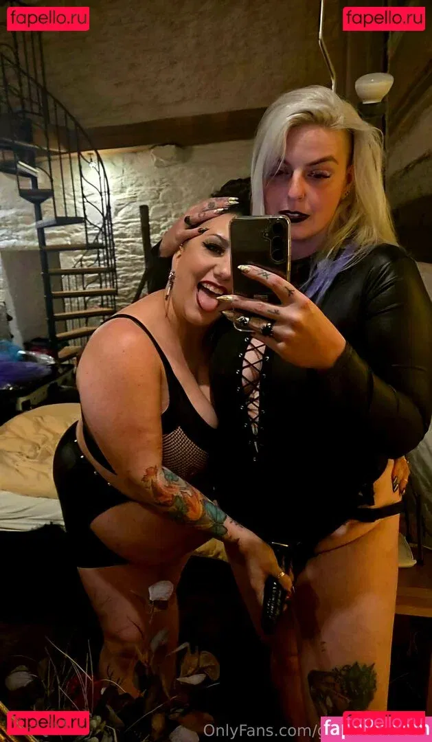 griminatorfree Onlyfans Photo Gallery 