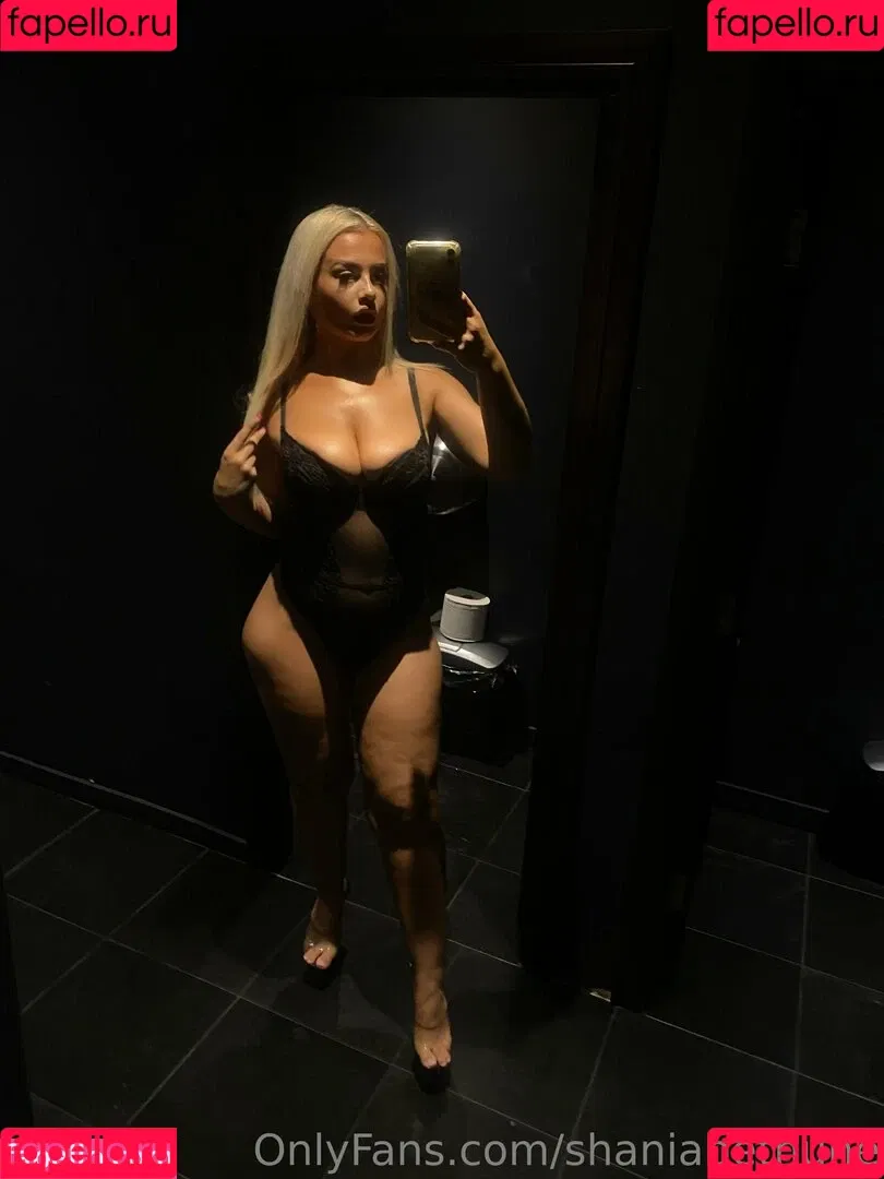 shaniaonlyfans Onlyfans Photo Gallery 