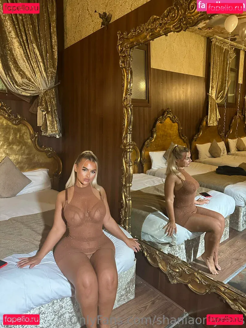 shaniaonlyfans Onlyfans Photo Gallery 