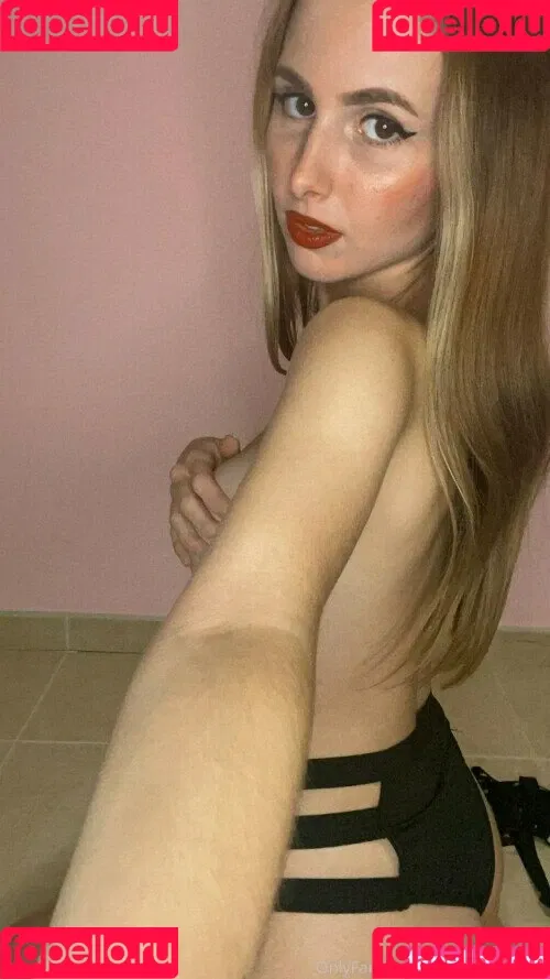 nuriacaldenteyy Onlyfans Photo Gallery 