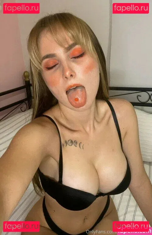 nuriacaldenteyy Onlyfans Photo Gallery 