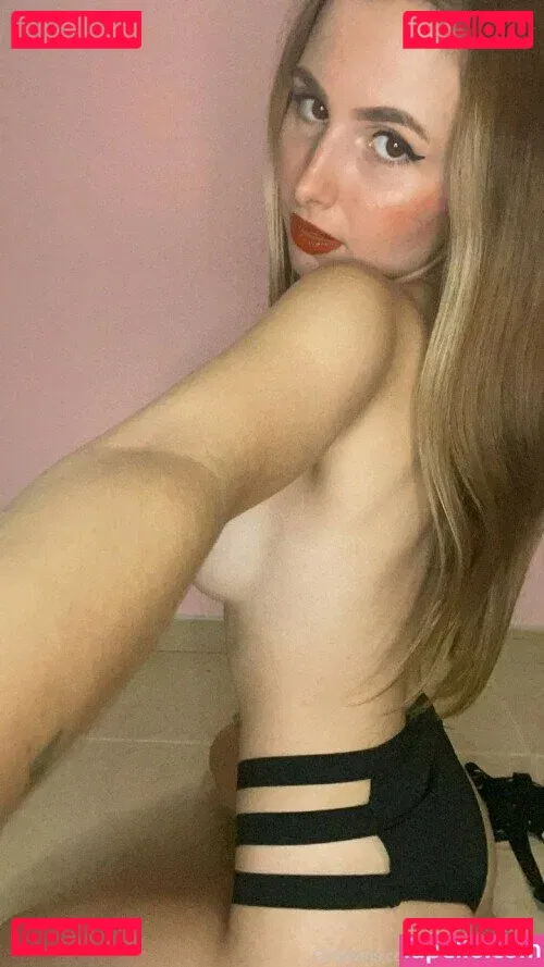 nuriacaldenteyy Onlyfans Photo Gallery 