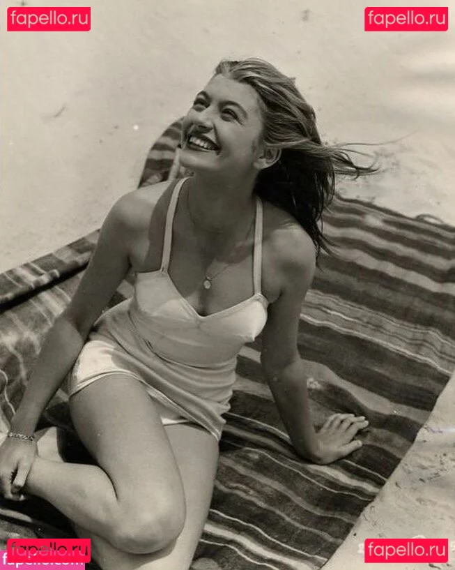 Vintage Starlets Onlyfans Photo Gallery 