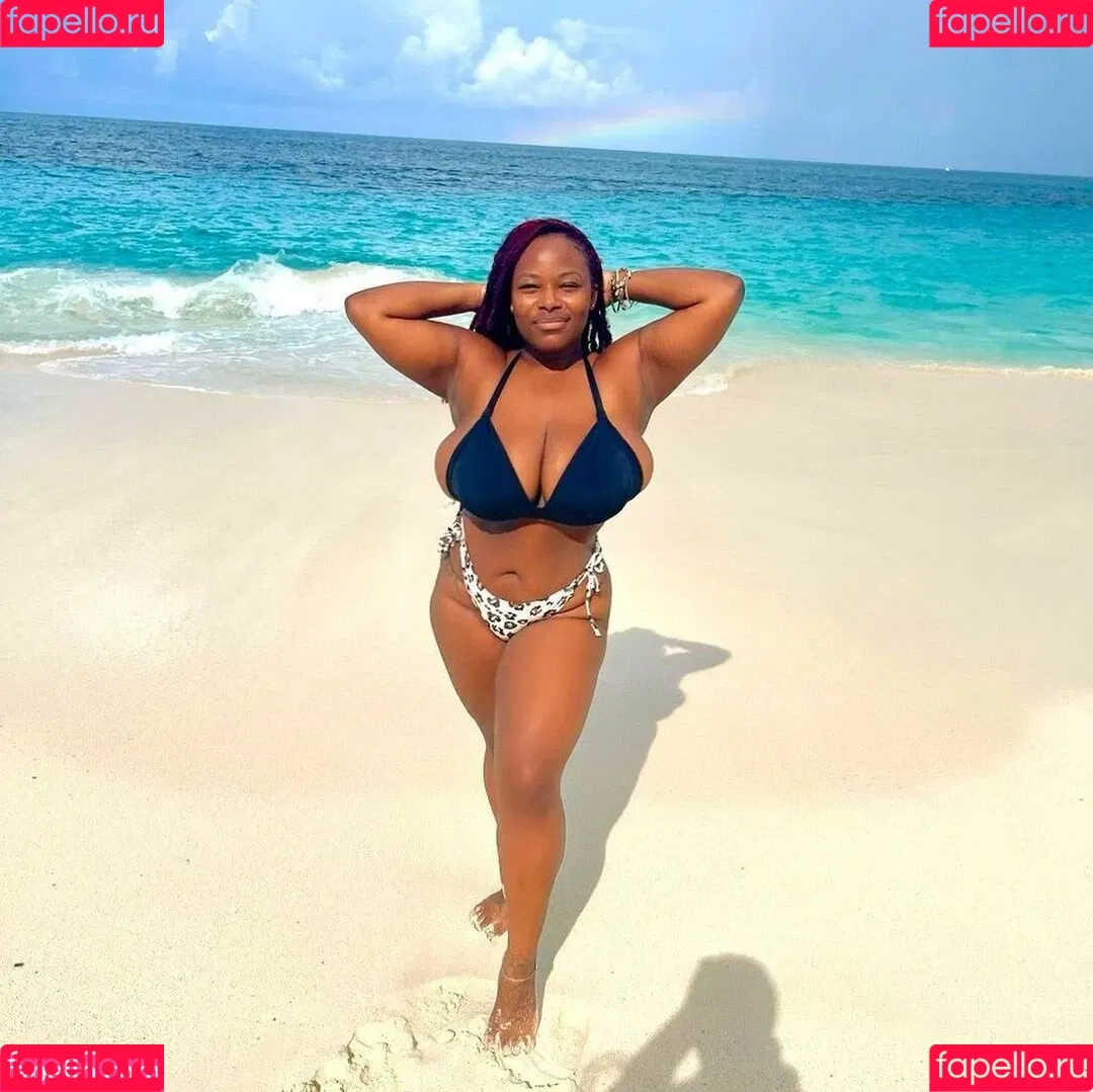 msolurin Onlyfans Photo Gallery 