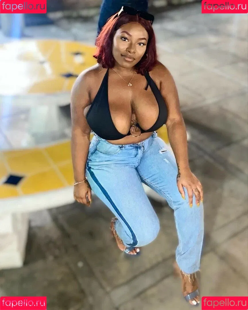 msolurin Onlyfans Photo Gallery 