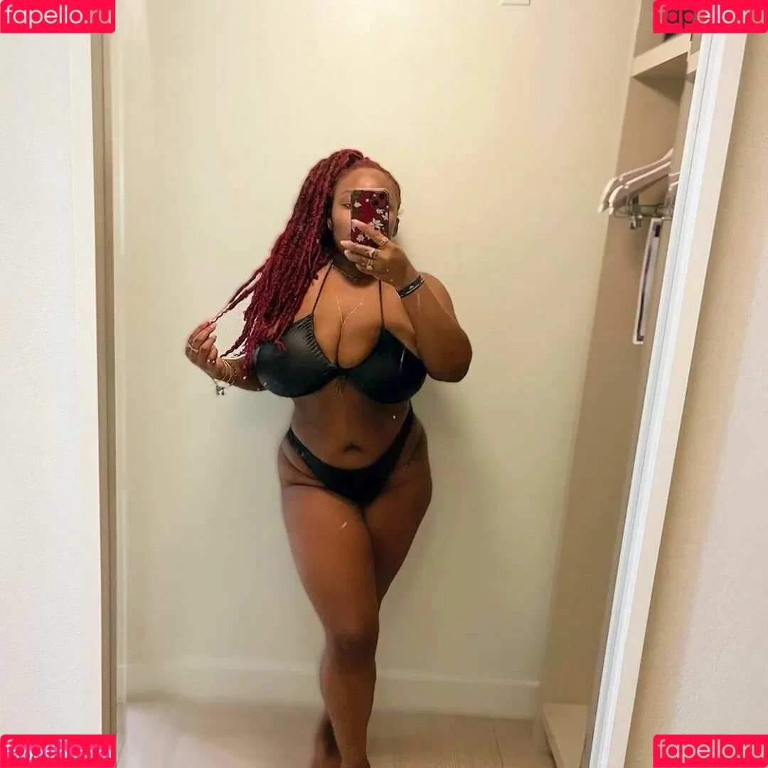 msolurin Onlyfans Photo Gallery 