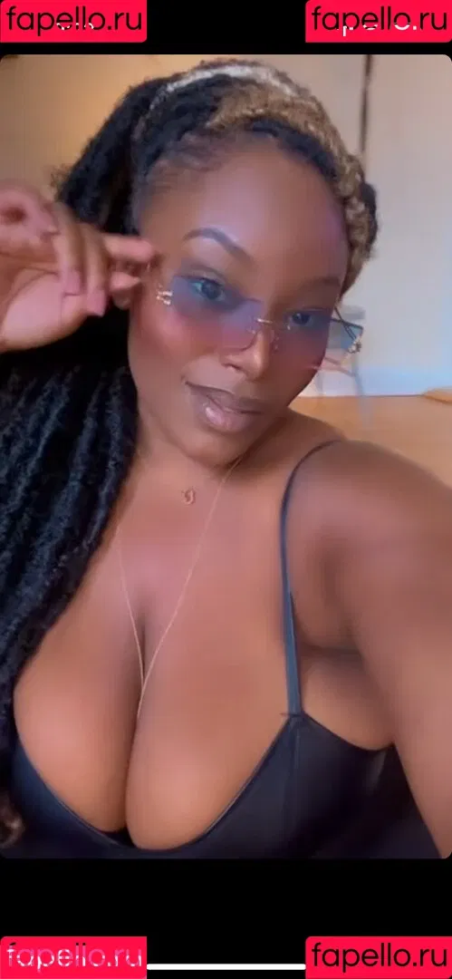 msolurin Onlyfans Photo Gallery 