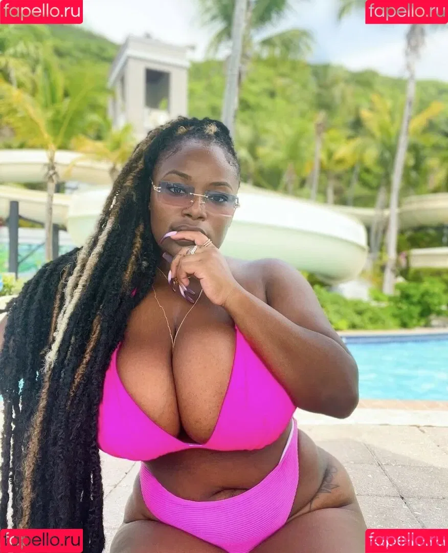 msolurin Onlyfans Photo Gallery 