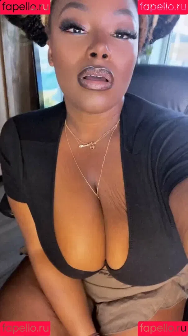 msolurin Onlyfans Photo Gallery 