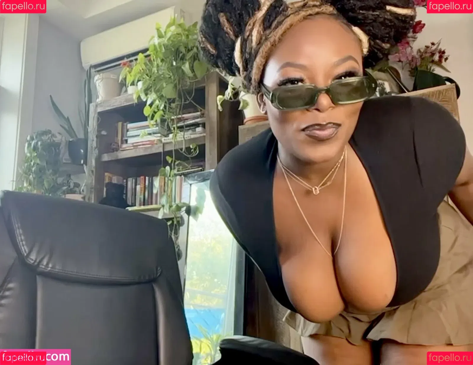 msolurin Onlyfans Photo Gallery 
