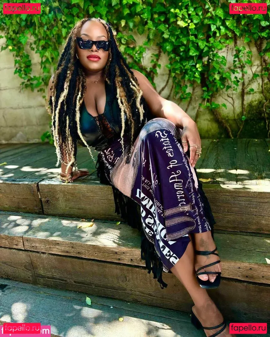 msolurin Onlyfans Photo Gallery 