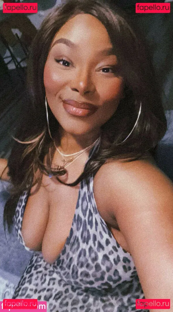 msolurin Onlyfans Photo Gallery 