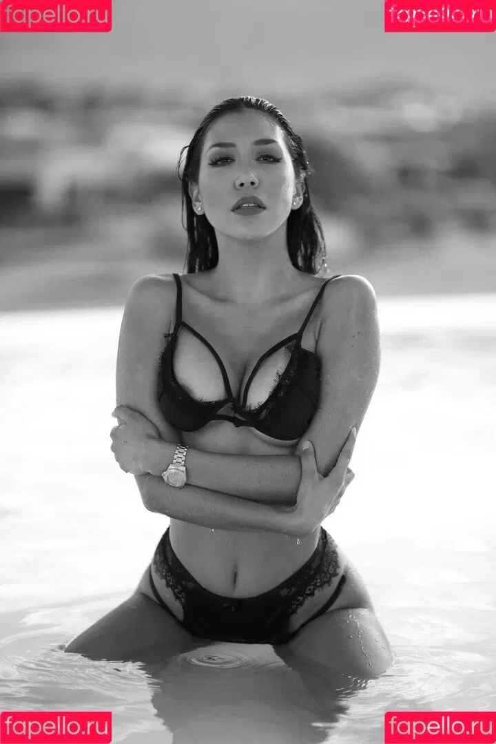 Lizzy Acosta Onlyfans Photo Gallery 