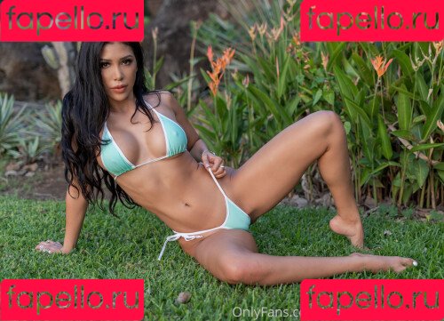 Lizzy Acosta Onlyfans Photo Gallery 