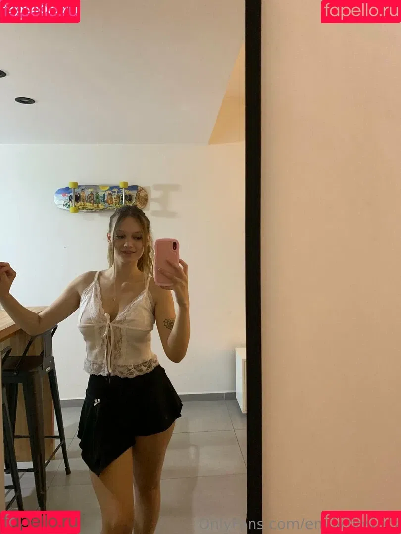Emily Flowers Onlyfans Photo Gallery 