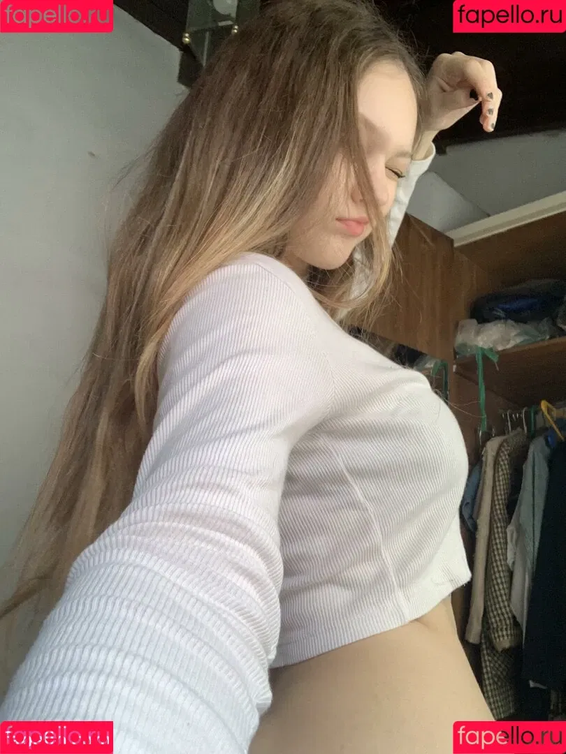 Emily Flowers Onlyfans Photo Gallery 