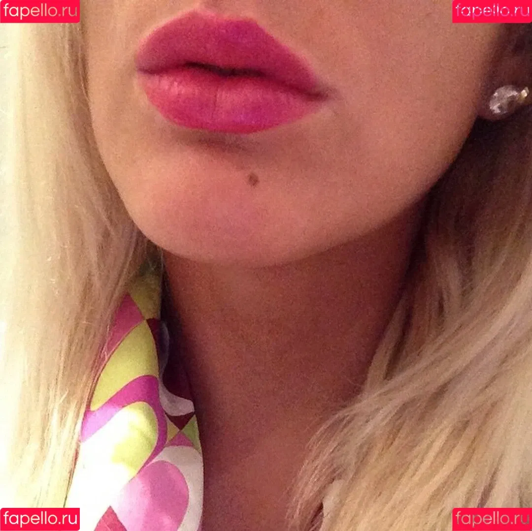 Gatina 22 Onlyfans Photo Gallery 