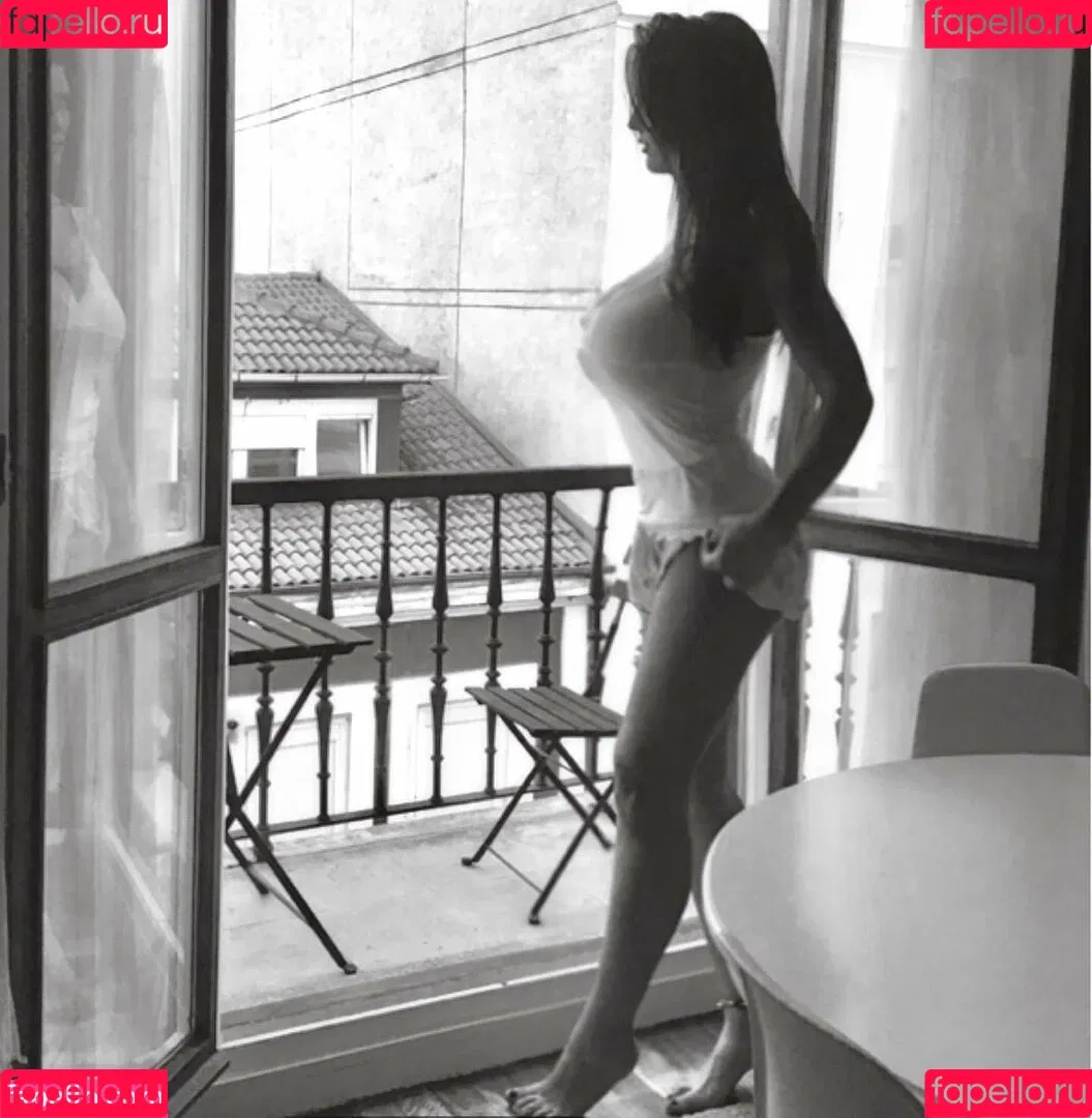 Gatina 22 Onlyfans Photo Gallery 