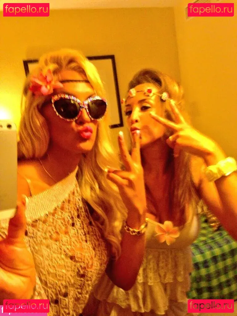 Gatina 22 Onlyfans Photo Gallery 