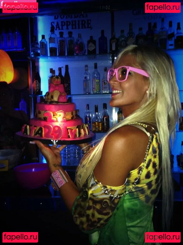 Gatina 22 Onlyfans Photo Gallery 