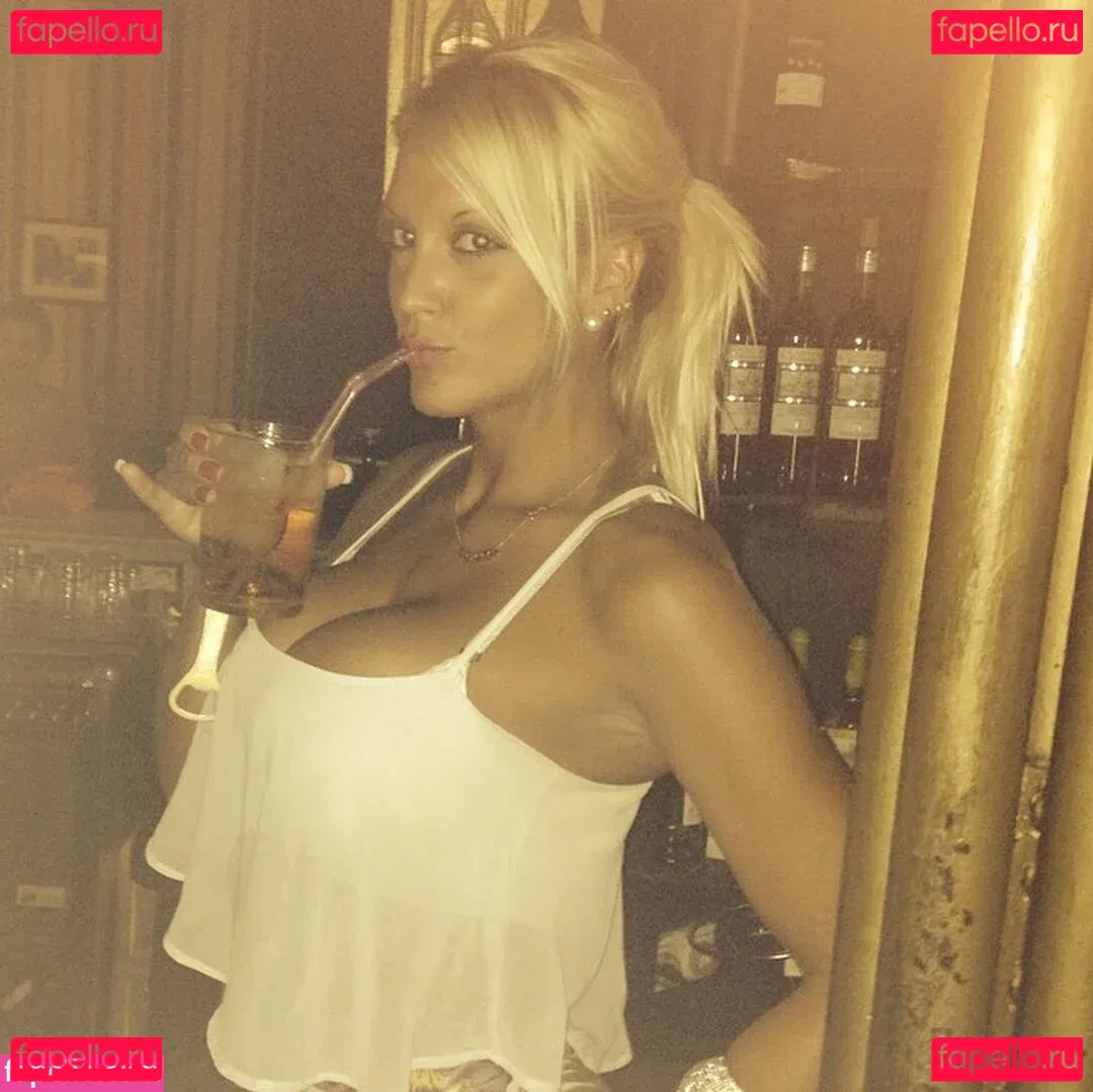 Gatina 22 Onlyfans Photo Gallery 