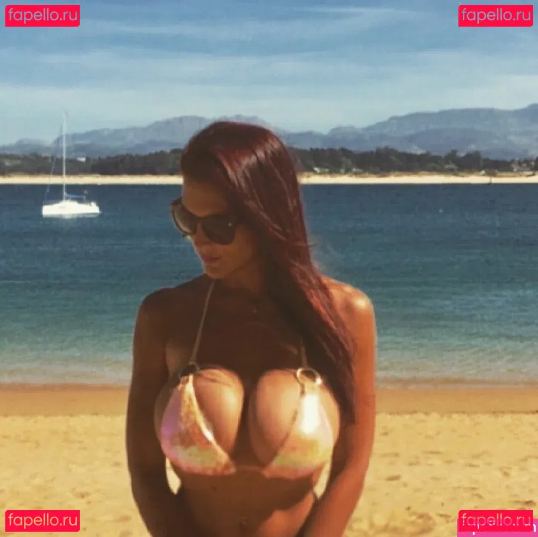 Gatina 22 Onlyfans Photo Gallery 