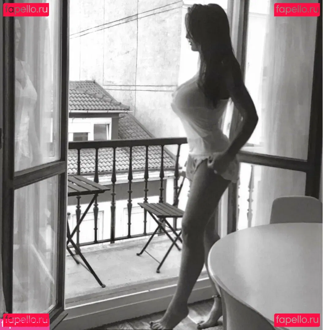 Gatina 22 Onlyfans Photo Gallery 