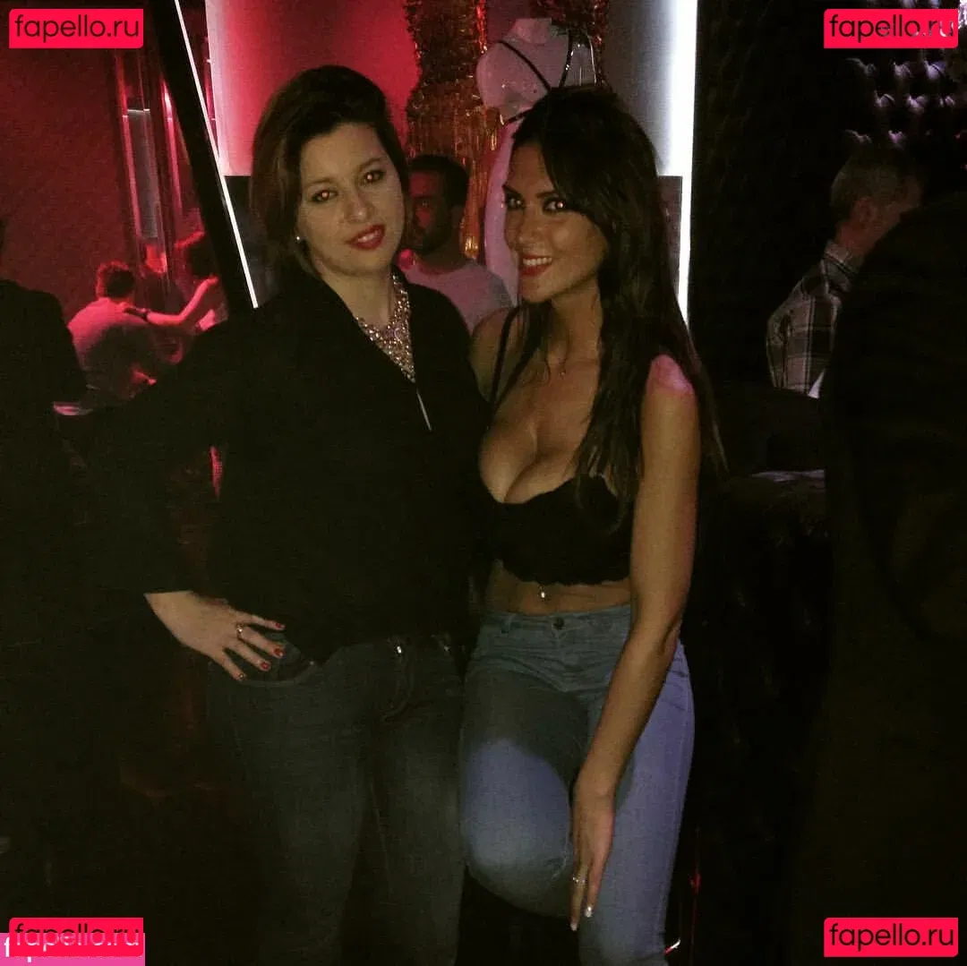 Gatina 22 Onlyfans Photo Gallery 