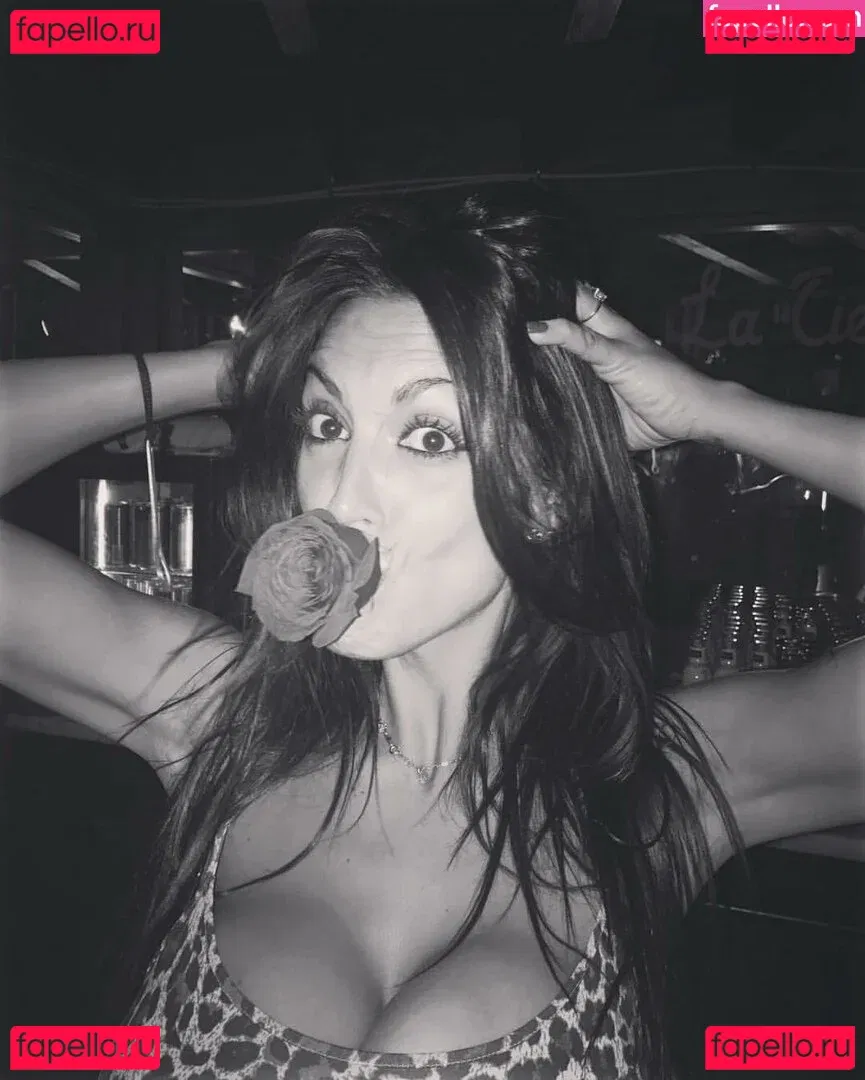 Gatina 22 Onlyfans Photo Gallery 