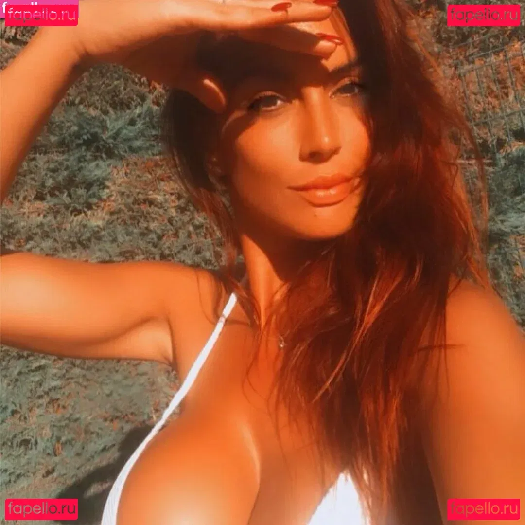 Gatina 22 Onlyfans Photo Gallery 