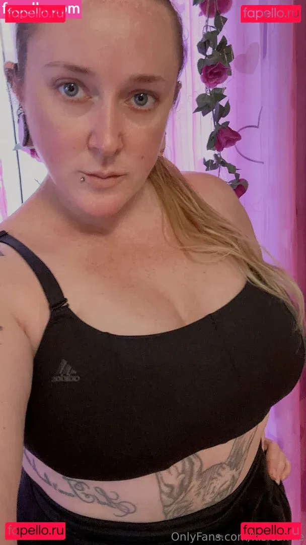 kisicafree Onlyfans Photo Gallery 