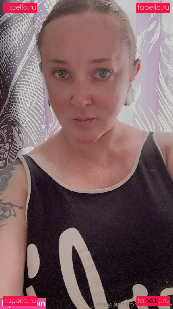 kisicafree Onlyfans Photo Gallery 