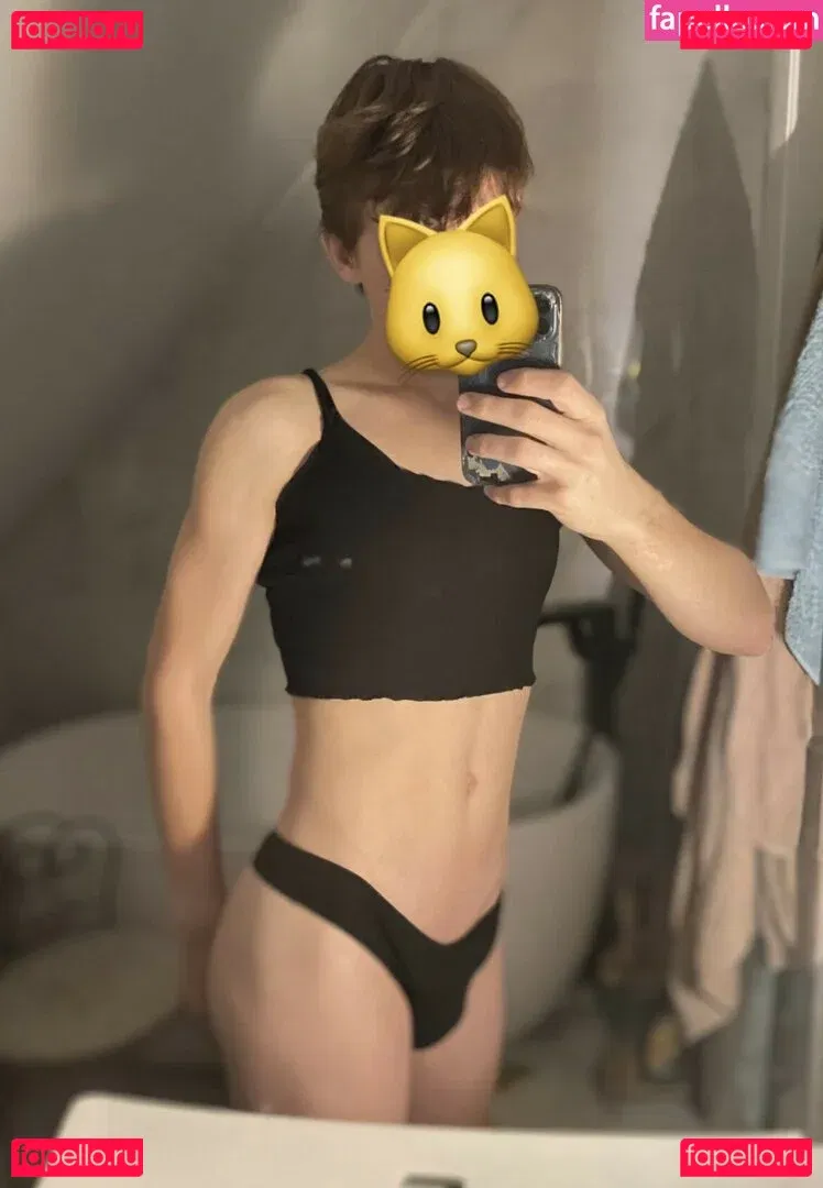 Basedfemboy Onlyfans Photo Gallery 