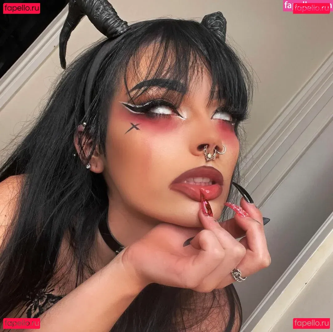 Portsmouth Onlyfans Photo Gallery 