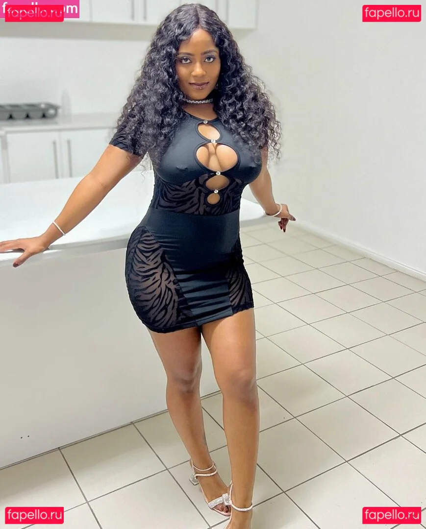 Bella Batista Onlyfans Photo Gallery 