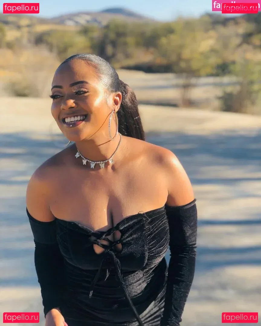 Bella Batista Onlyfans Photo Gallery 