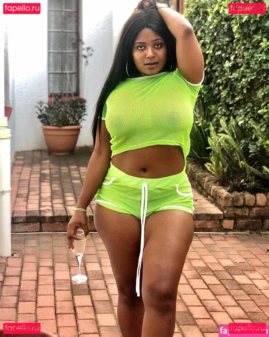 Bella Batista Onlyfans Photo Gallery 