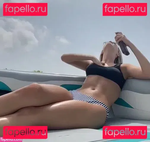 Paige Mackenzie Onlyfans Photo Gallery 