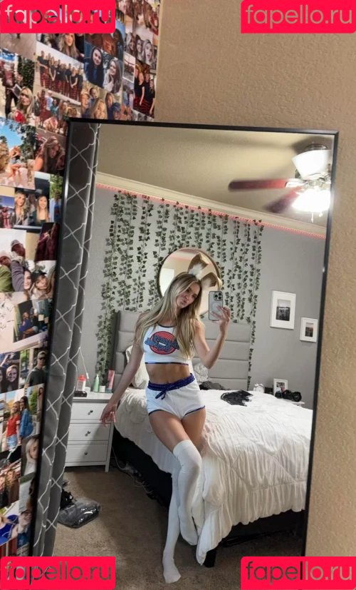 Paige Mackenzie Onlyfans Photo Gallery 